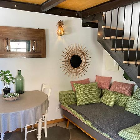 Le Bourguet Bed & Breakfast Sollies Pont Bagian luar foto