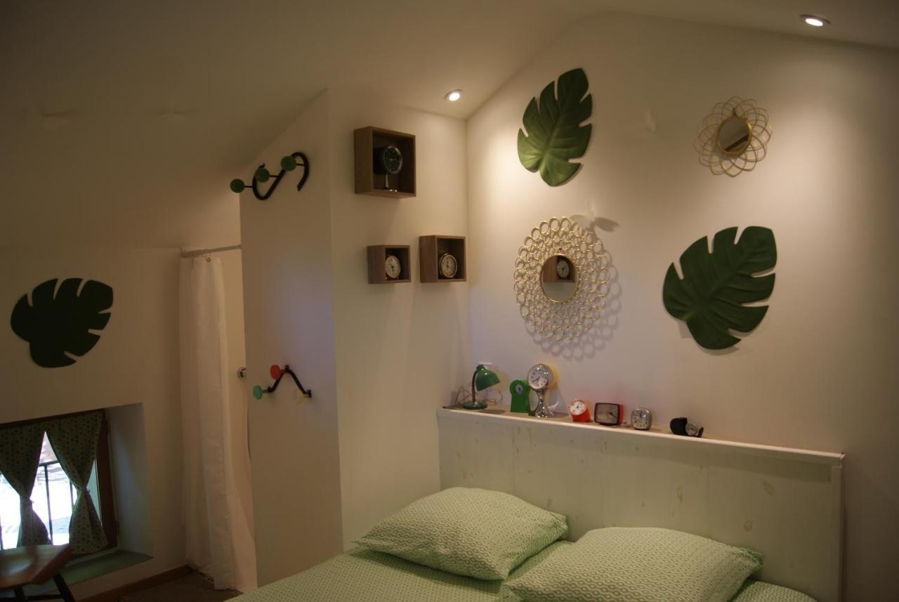 Le Bourguet Bed & Breakfast Sollies Pont Bagian luar foto