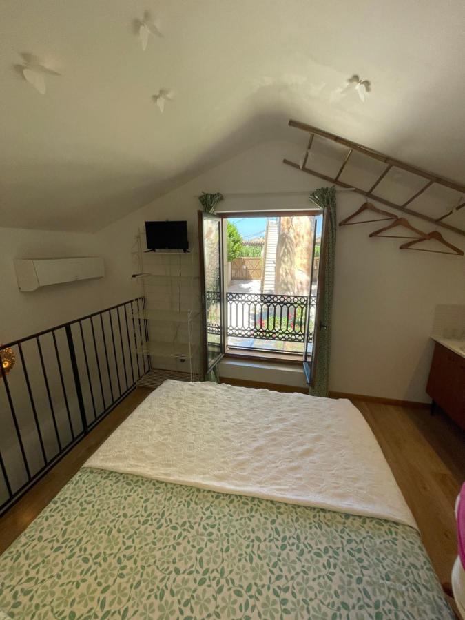 Le Bourguet Bed & Breakfast Sollies Pont Bagian luar foto